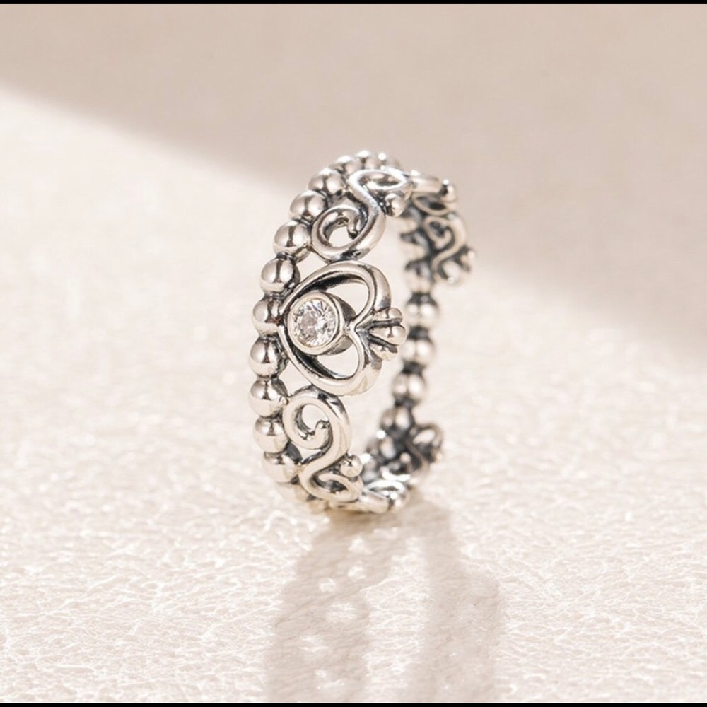 💍 Pandora princess ring